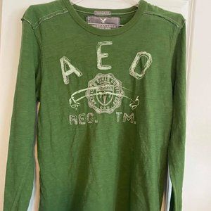 Vintage Fit American Eagle Outfitters shirt size M